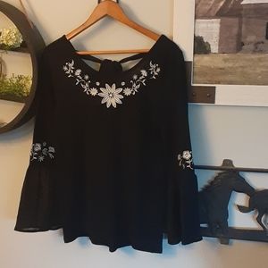 Pretty bell sleeves top